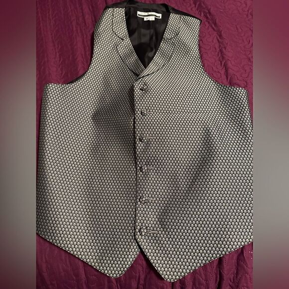 Perry Ellis silver “scale” design Med-L - excellent used condition - Picture 1 of 6